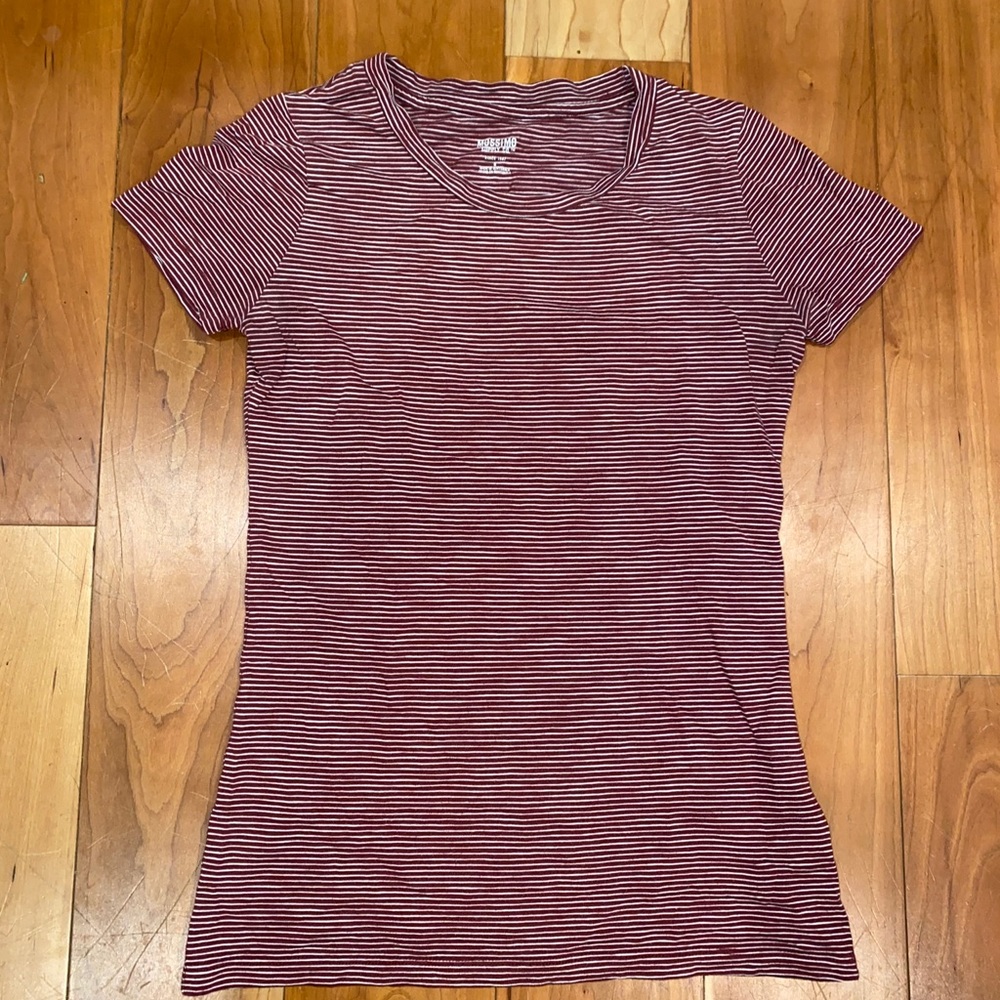 Mossimo Supply Co. T Shirt